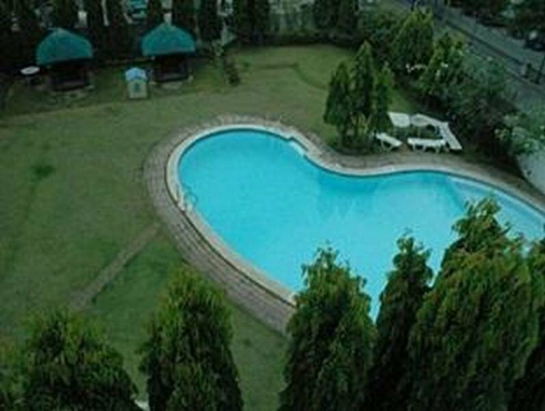 Days Hotel By Wyndham Batangas Екстериор снимка